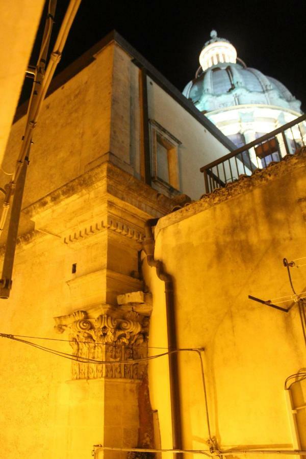 Villa Specula Domus - Ibla Ragusa Exterior foto