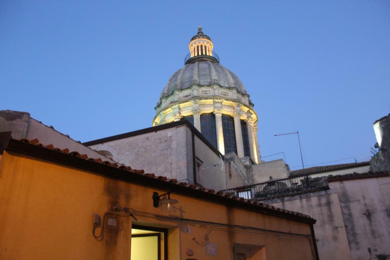 Villa Specula Domus - Ibla Ragusa Exterior foto